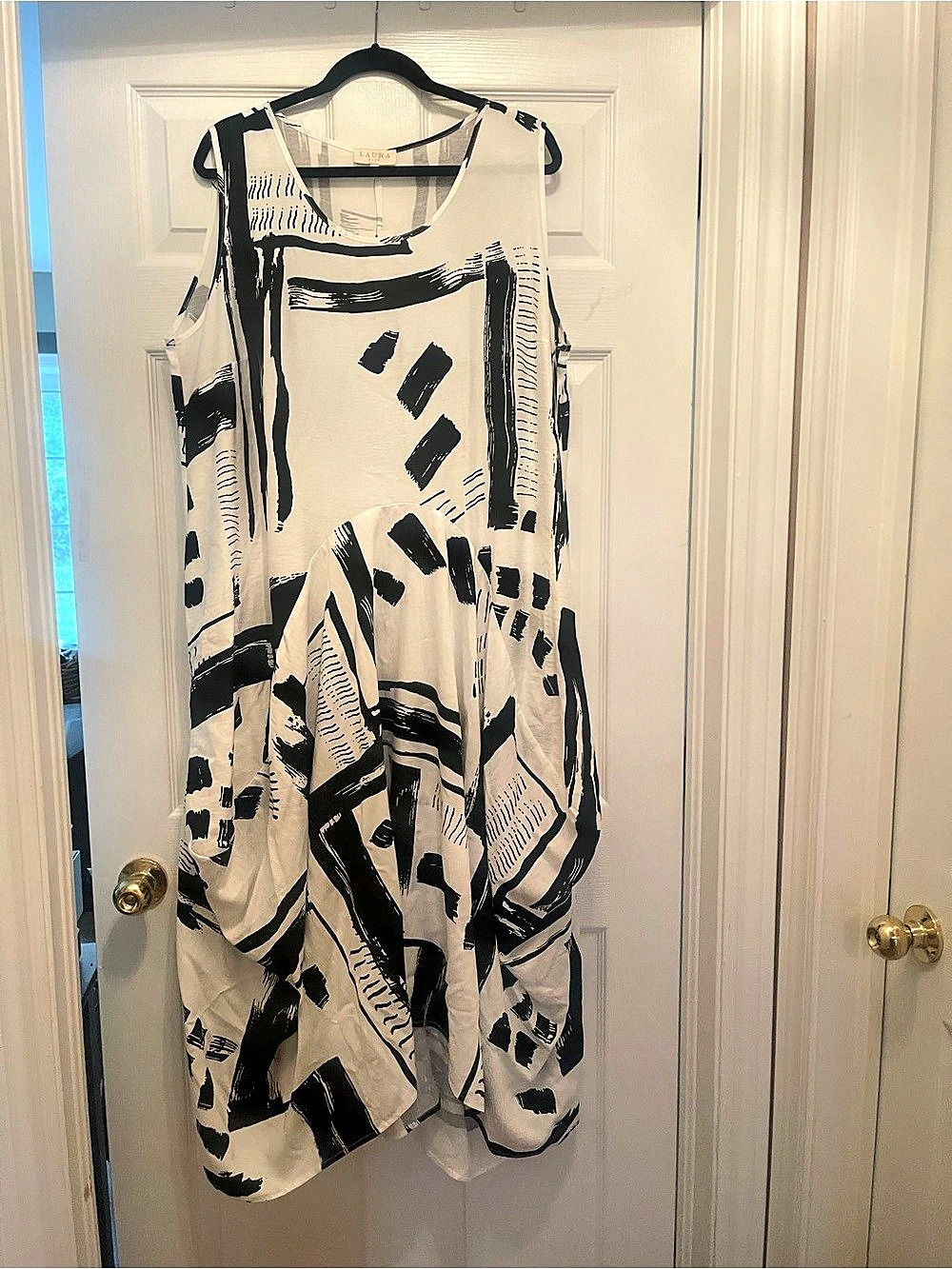 Laura Plus Abstract Sleeveless Dress in White & Black Size 2X NWT